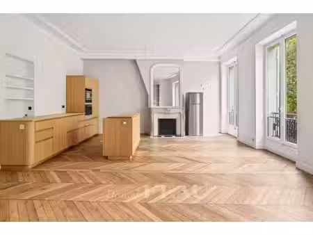 appartement paris 16e - 2 chambres - 96m²