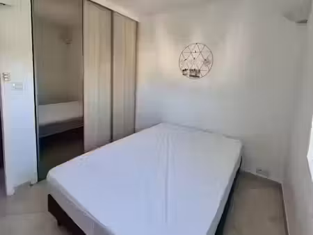 location meublée locaux professionnels 1 pièce 53 m² à marseille 13ème (13013)  600 €