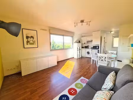 toulouse proche airbus  studio meuble de 30 67m2