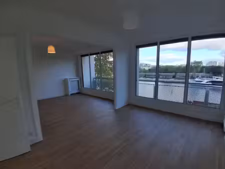appartement de prestige de 94 m2 en location paris  île-de-france