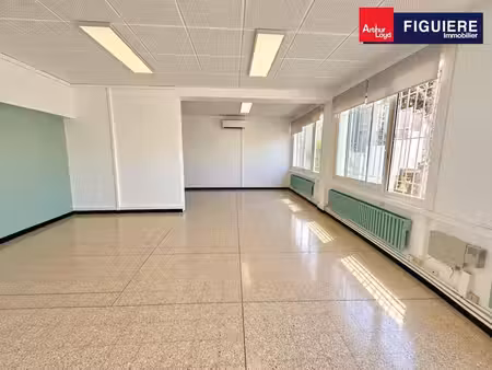 location bureaux 71m²