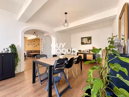 maison de maître rénovée 4 chs + dépendances et terrain de 570 m² attenant - 71570 siant s