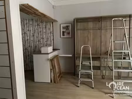 location local commercial 60m² angers 49100