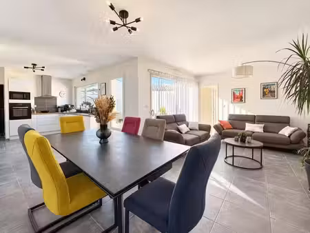 vente maison 4 pièces 105m2 la rochelle 17000 - 459800 € - surface privée