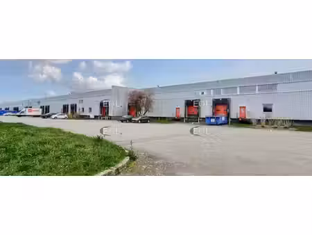 location entrepôt chartres de bretagne 35131 6232m²
