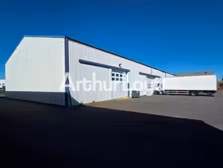 location local d’activités le castelet 14540 600m²
