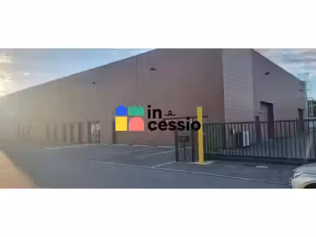 location local d’activités le mans 72100 1300m²