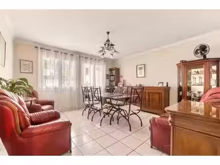 appartement t4 de 117 m² situé à grenoble