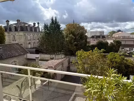 location appartement 5 pièces 104m² cognac 16100