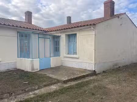 maison 53 m2 à rénover  pressoir  grange  718 m2 olonne su