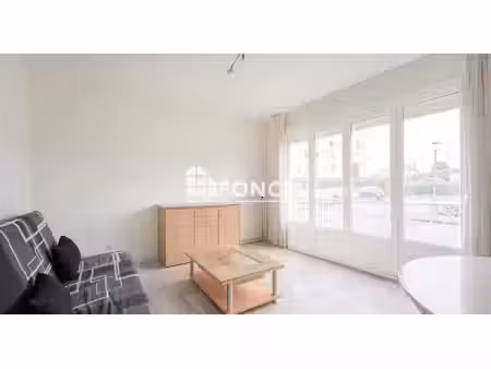 studio - proche orleans centre