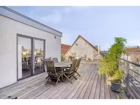 penthouse deux chambres et terrasse exceptionnelle de 100 m²