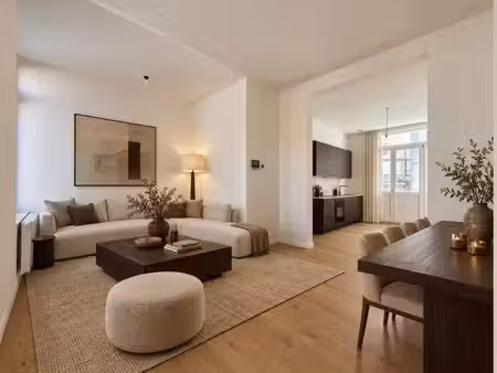 quartier européen - duplex 3 chambres avec terrasse.