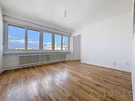 appartement metz 2 pièces - disponible de suite !!!
