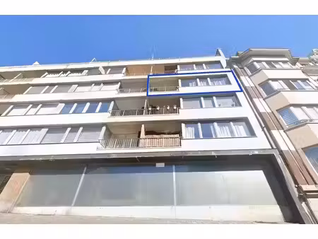 spacieux appartement 3 chambres avec emplacement de parking