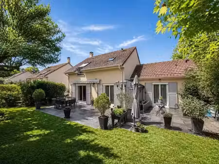 vente maison 6 pièces 137 m² à évry-courcouronnes (91000)  420 000 €