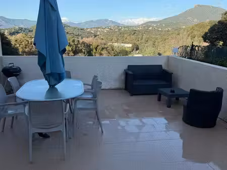 t2 meuble à l’entrée de porticcio   libre de suite appartement propre avec grande chambre 