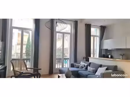 location appartement t3 meublé 15 bd notre dame avec terrasse 13006 marseille