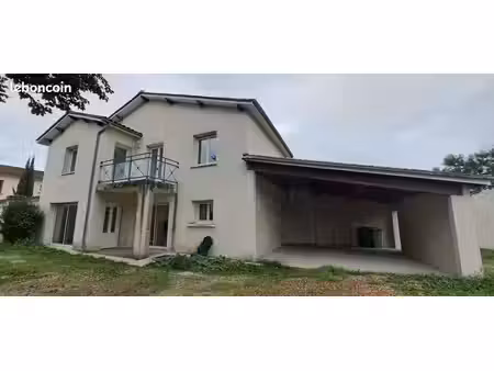 maison f5 avec jardin et abri voiture