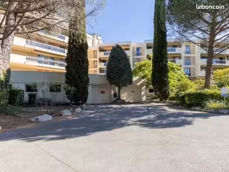 t1 bis de 34m2 avec parking et cave aix cv à pied