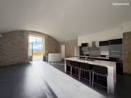 appartement 3 pièces 105 m²