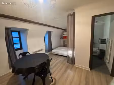 appartement 8 – t 1 meublé cœur de ville sarlat-la-canéda