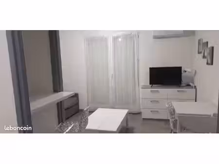 superbe t1 meublé avec balcon  parking et équipements (piscine/sport) – toulouse 3 cocus (
