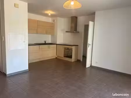 appartement t2 avec garage