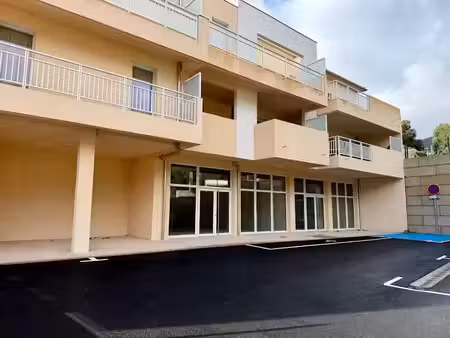 location locaux professionnels 1 pièce 95.61 m² à alata (20167)  1 100 €