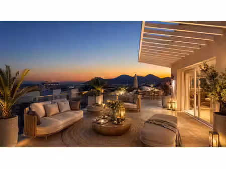 vivre dedans-dehors en rez-de-jardin  avec grand balcon — californie–montfleury  ca