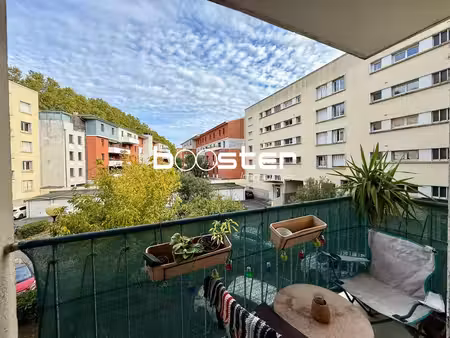 théatre garonne - bel appartement 3 pièces avec balcon et cave