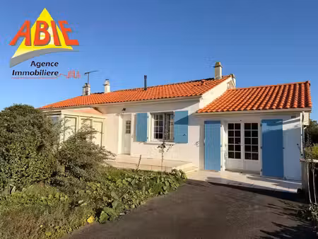 maison de plain-pied à st martin de fraigneau