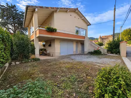 maison individuelle avec garage et sous-sol complet