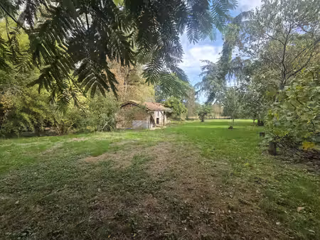 terrain agricole de 10 330 m2 avec hangar et dépendances s