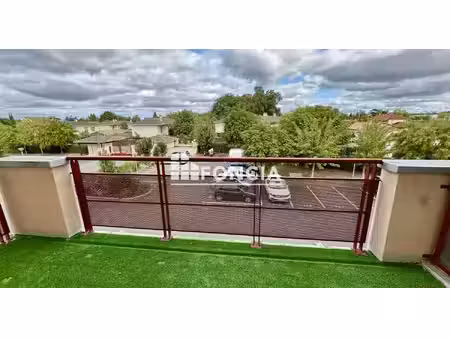 appartement t2 avec terrasse à castelsarrasin