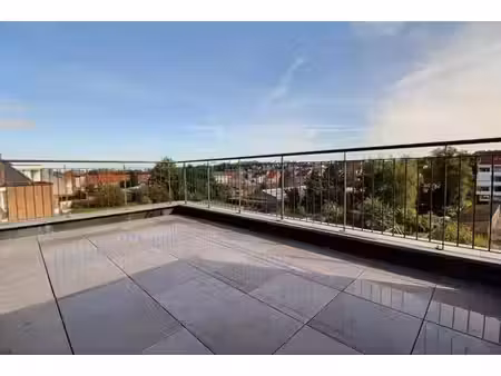 magnifique duplex 3 chambres - grande terrasse