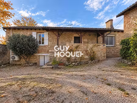 maison en pierre 3 chs + studio indépendant et terrain de 584 m² - 71960 la roche vineuse