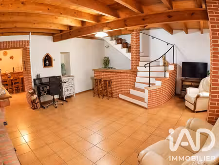 maison de village à finhan (82700)