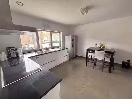 duplex à louer à nossegem pour € 1.600 avec 3 chambres à coucher