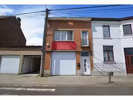 dépôt / entrepôt