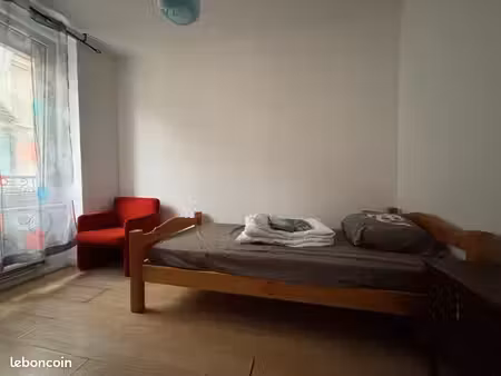 bel appartement 1er étage près marché à mulhouse