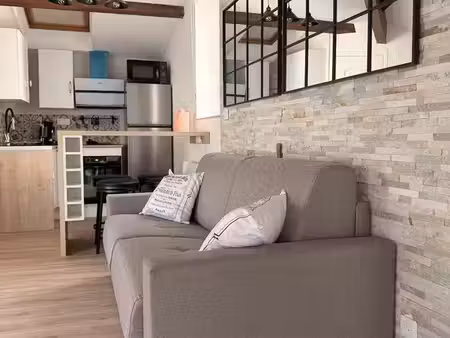 beau studio entierement meublé et équipé