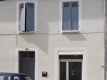 à louer – maison t3 rénovée – 70 m² – patio - cave