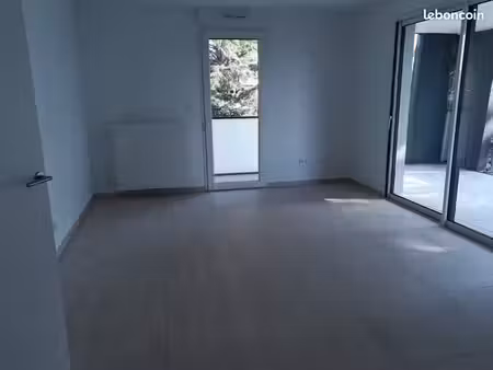 location t3 montpellier