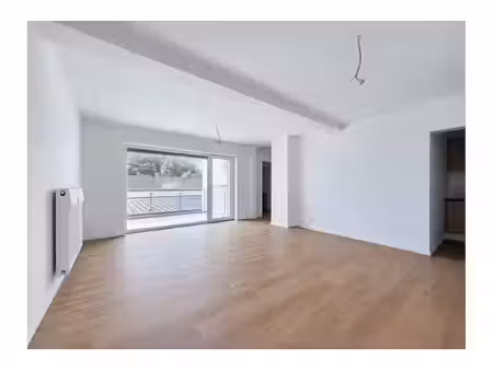 appartement à louer avec terrasse et 2 chambres   tournai (vbe84893)