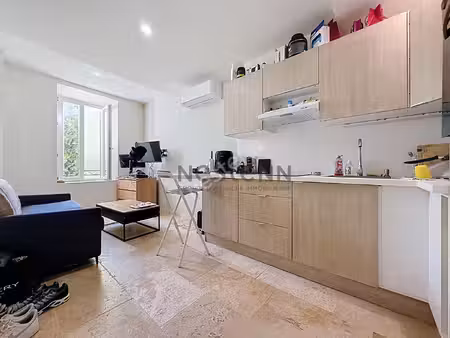 immeuble avec 2 studios + garage camaret-sur-aigues 2 pièce(s) 36 m2