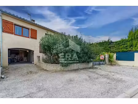 a vendre a tresserre - une maison de 4 pièces en 3 faces