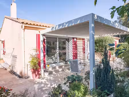 villa t4 de 110m2 de plain-pied sur une parcelle de 351m2 parc des 7 collines château de l