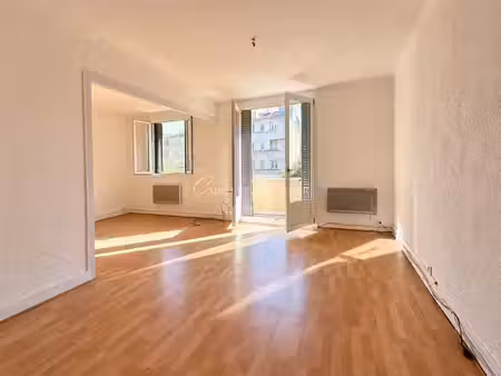 appartement 3 pièces + cuisine