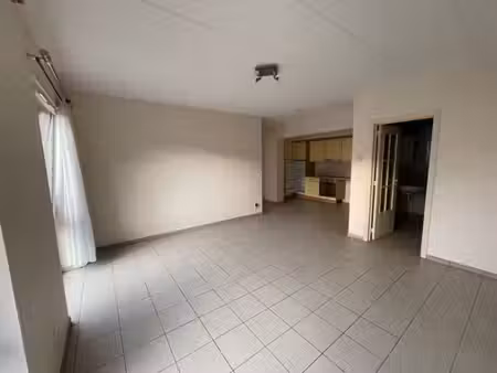 appartement une chambre en plein centre de wavre